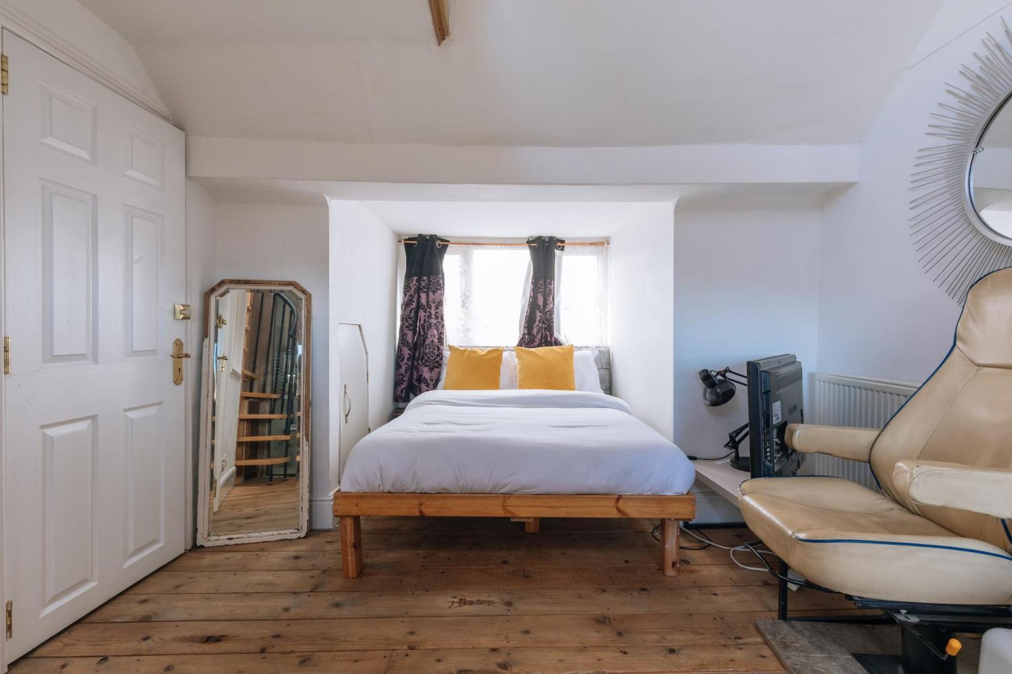 Vibrant & Eclectic 3 Bedroom Flat - Bedminster Bristol! Dış mekan fotoğraf